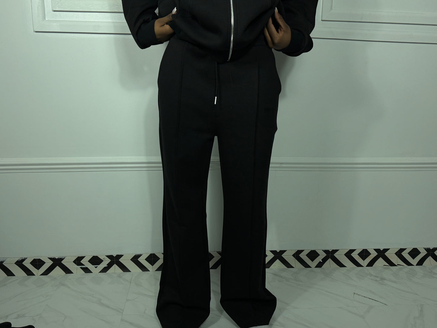 Vino Paris – NOIR Trousers